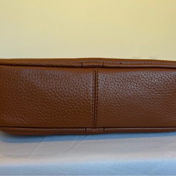 J Crew small pebbled leather crossbody bag in very good, clean condition. - Picture 9 of 11